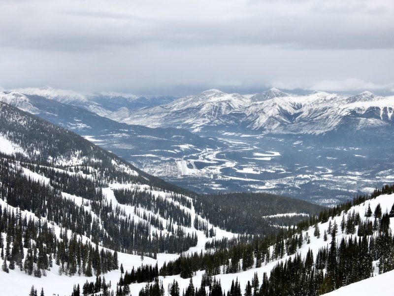 Jasper as seen from Marmot Basin. Image © PlanetSKI